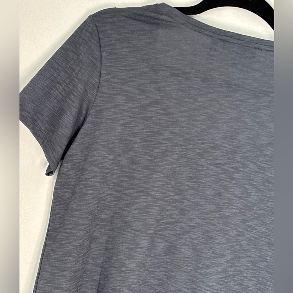 THEORY Heathered Classic Gray Basic Scoop Neck T Shirt Size Medium L47 - Picture 11 of 14